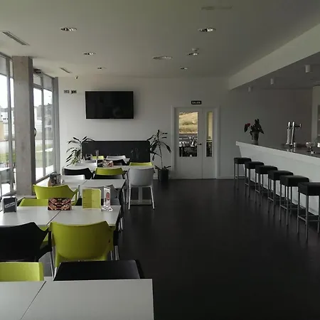 ゲストハウス Nruta Ponferrada 2*