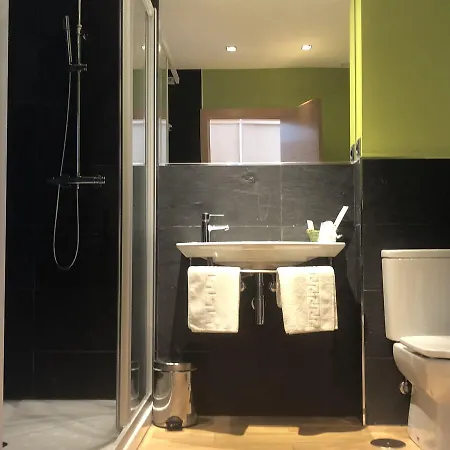 ゲストハウス Nruta Ponferrada 2*