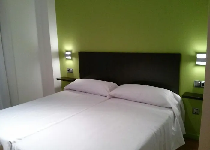 בית הארחה Nruta Ponferrada 2*